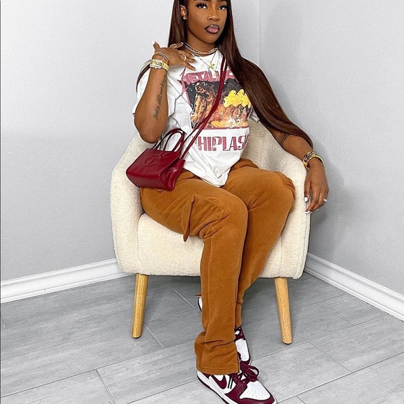 Small Oxblood Telfar bag - Picture 2 of 5